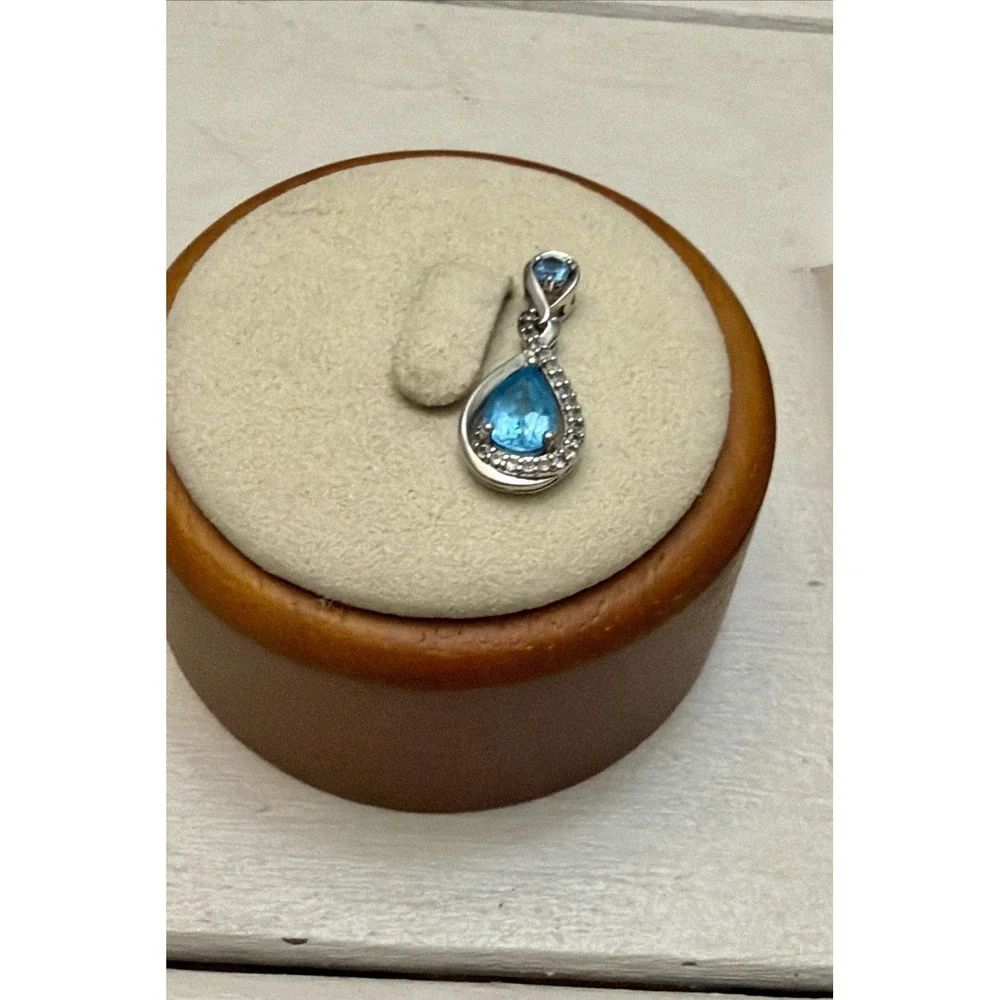 Kay Jewelers‎ Blue Topaz Teardrop Set 925 Sterling Silver Earrings Pendant